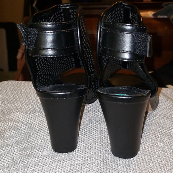 Merona Black Peep toe Booties - Picture 5 of 7